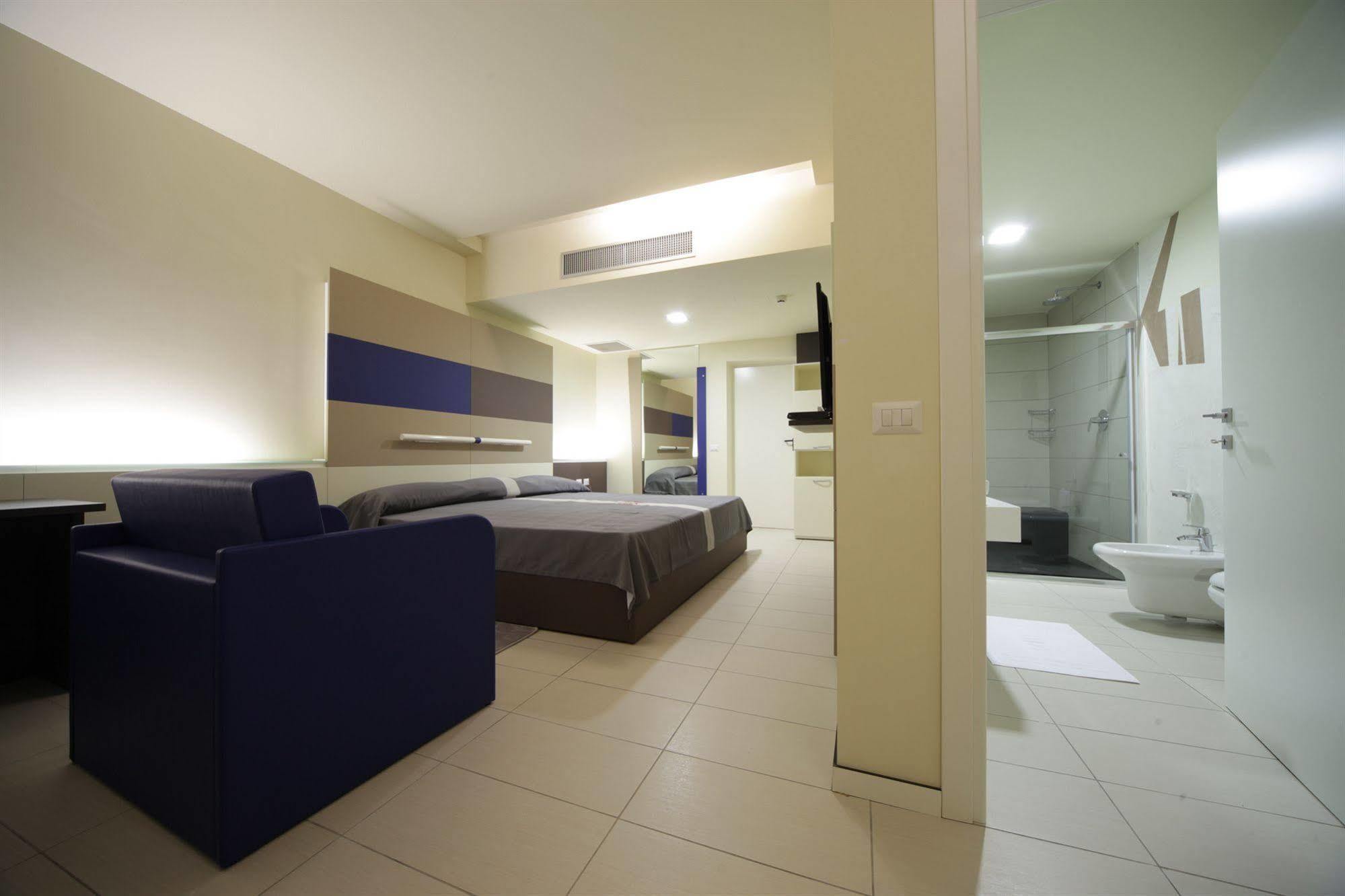 Castelnuovo Scrivia Motel Autosole Vip מראה חיצוני תמונה