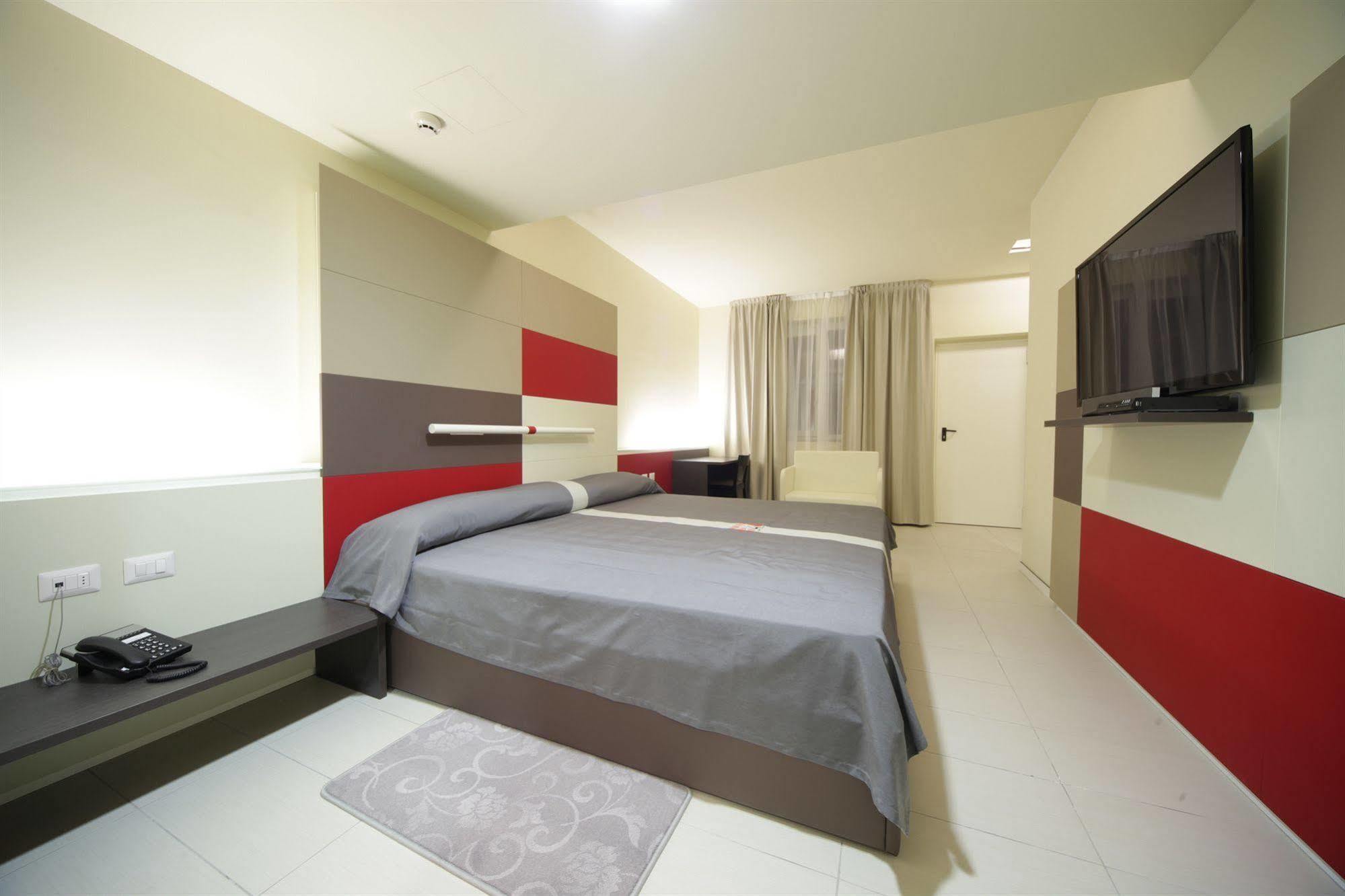 Castelnuovo Scrivia Motel Autosole Vip מראה חיצוני תמונה